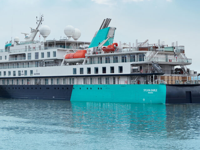 ocean endeavour cruise prices